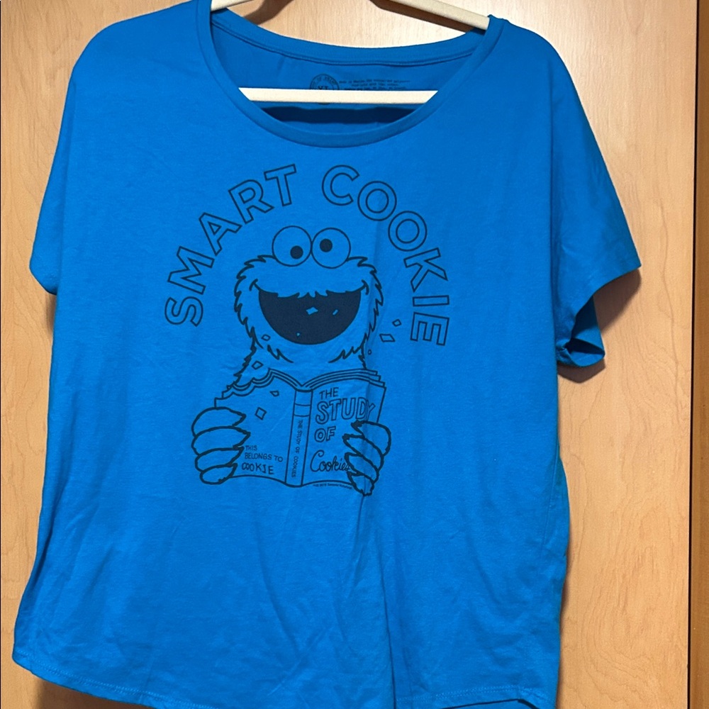 Women Cookie Monster 'Smart Cookie' Graphic Tee - Blue xl